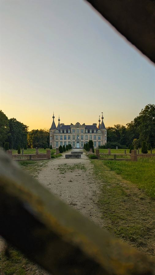 Avond aan het kasteel van Poeke