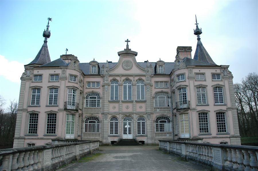 Het domein van het Kasteel van Poeke zoals het er vandaag bijligt