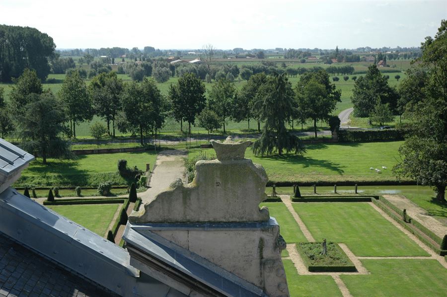 Kasteel van Poeke in zijn landschappelijk kader